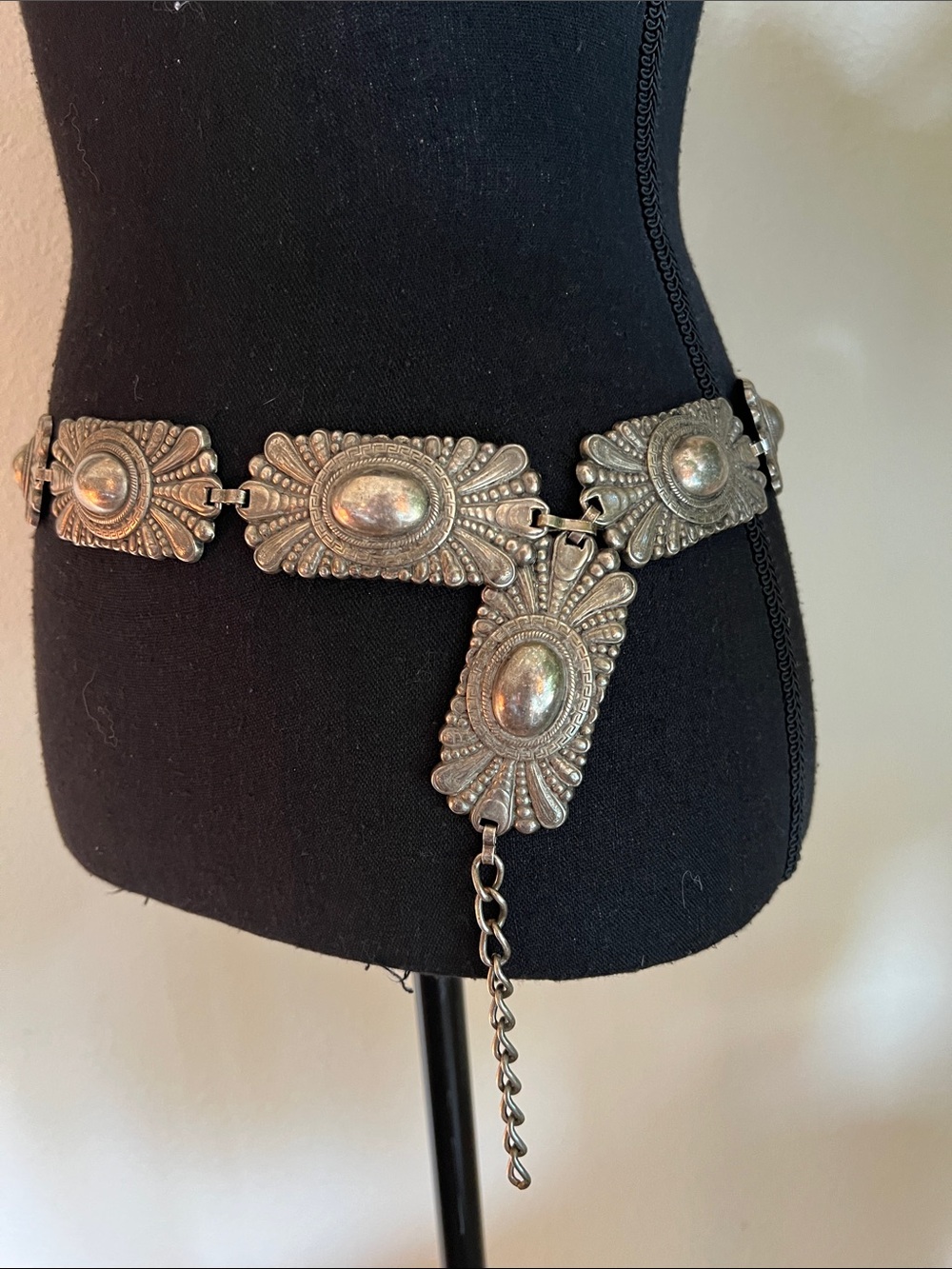 ESCADA Women’s Vintage Designer Silver Tone Concho Chain Link Metal Belt - Picture 8 of 12